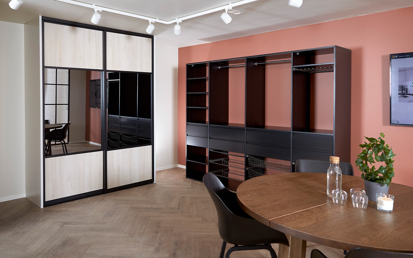 Skyvedørsgarderobe